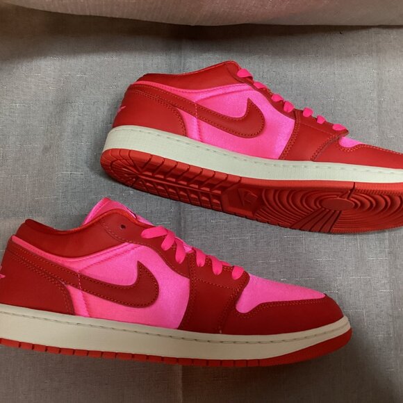 FB9893-600 Nike Air Jordan 1 Low SE Pink Blast Chile Red Sail (Women's) - Picture 9 of 12